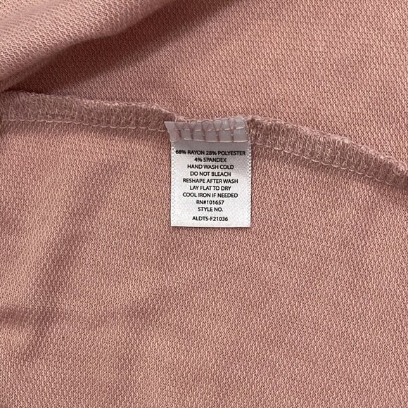 TRESICS Luxe Women's Hi-Lo Pullover Top Medium Rose Braided V-Neck Short Sleeves - Picture 7 of 13